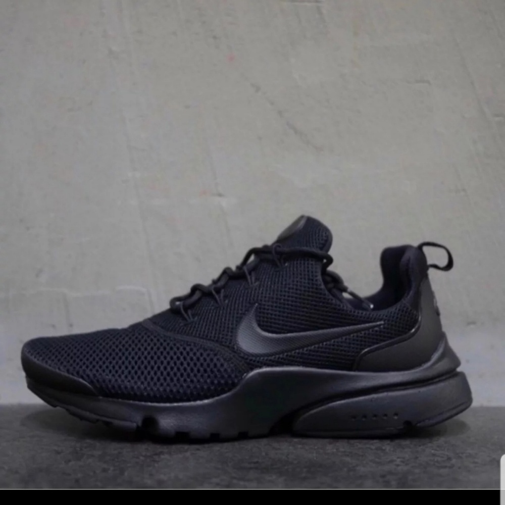 Nike Presto Fly WOMEN SIZE 8.5 IN YOUTH SIZE - Picture 4 of 8